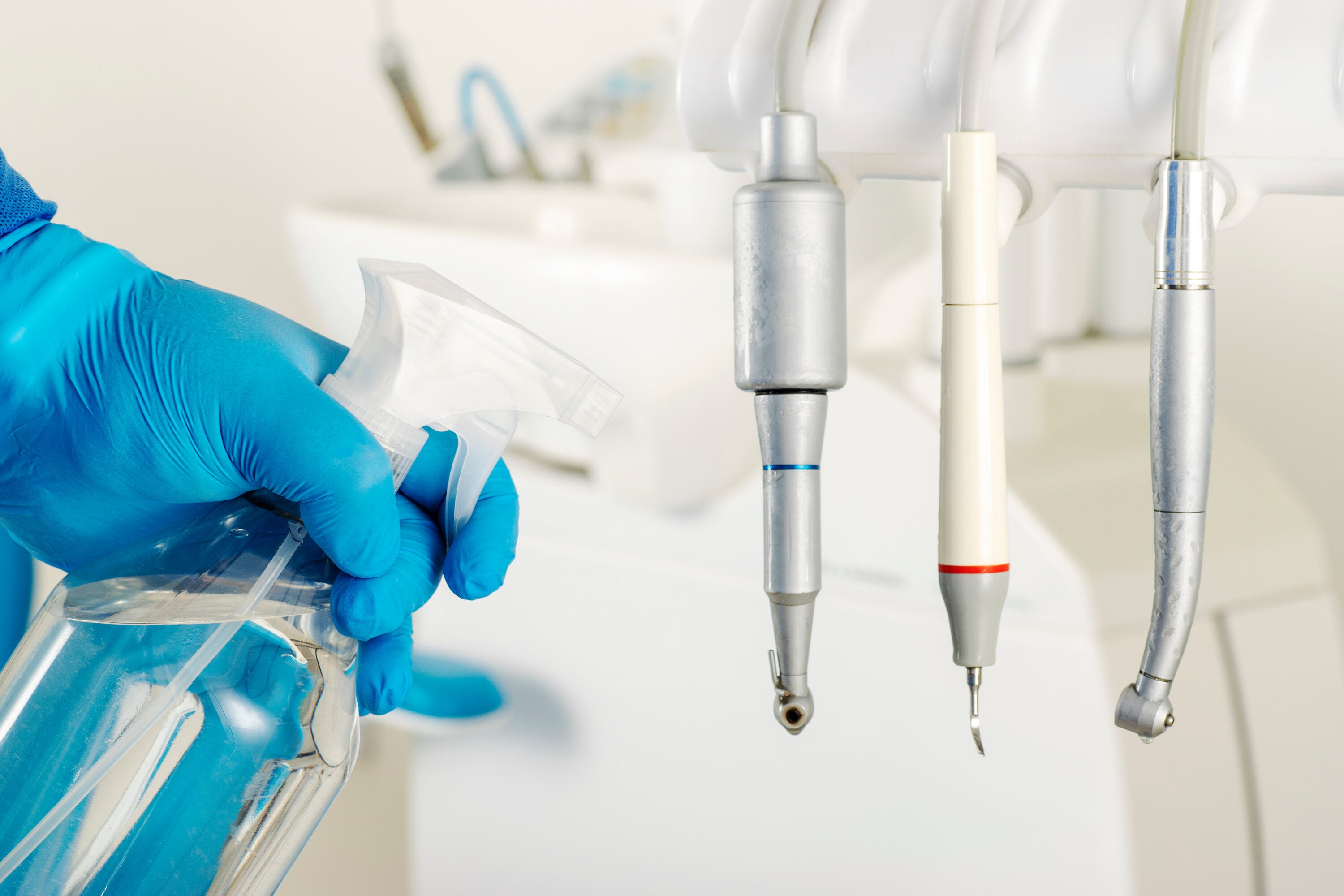 Dental Chair Hygiene: How to Keep Your Patient and Equipment Safe